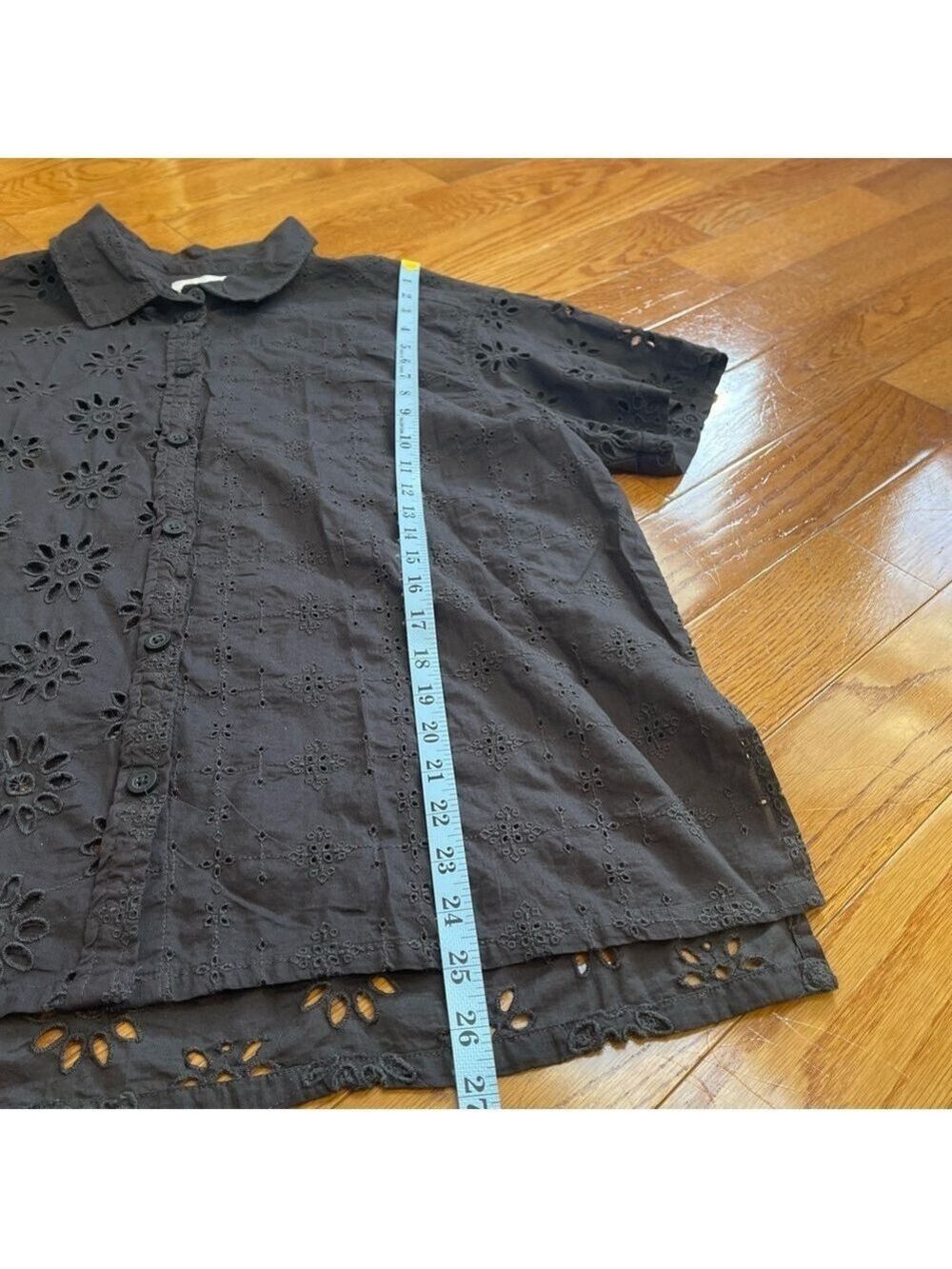 American Eagle Outfitters women’s black eyelet 100% cotton button down top Sz L - Picture 8 of 11